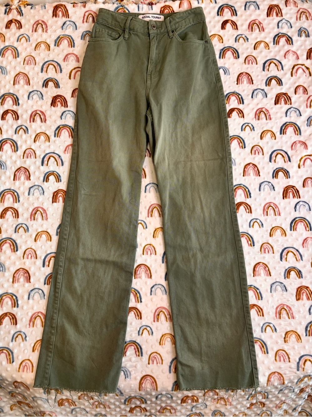 Social Tourist Women's Straight-Leg Jeans in Olive Green Size 25L